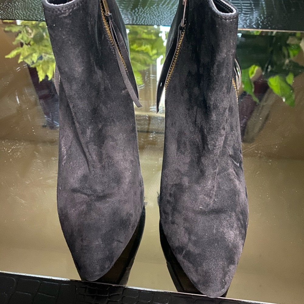 Steve Madden-Jannyce 9M , 4 inch Heels